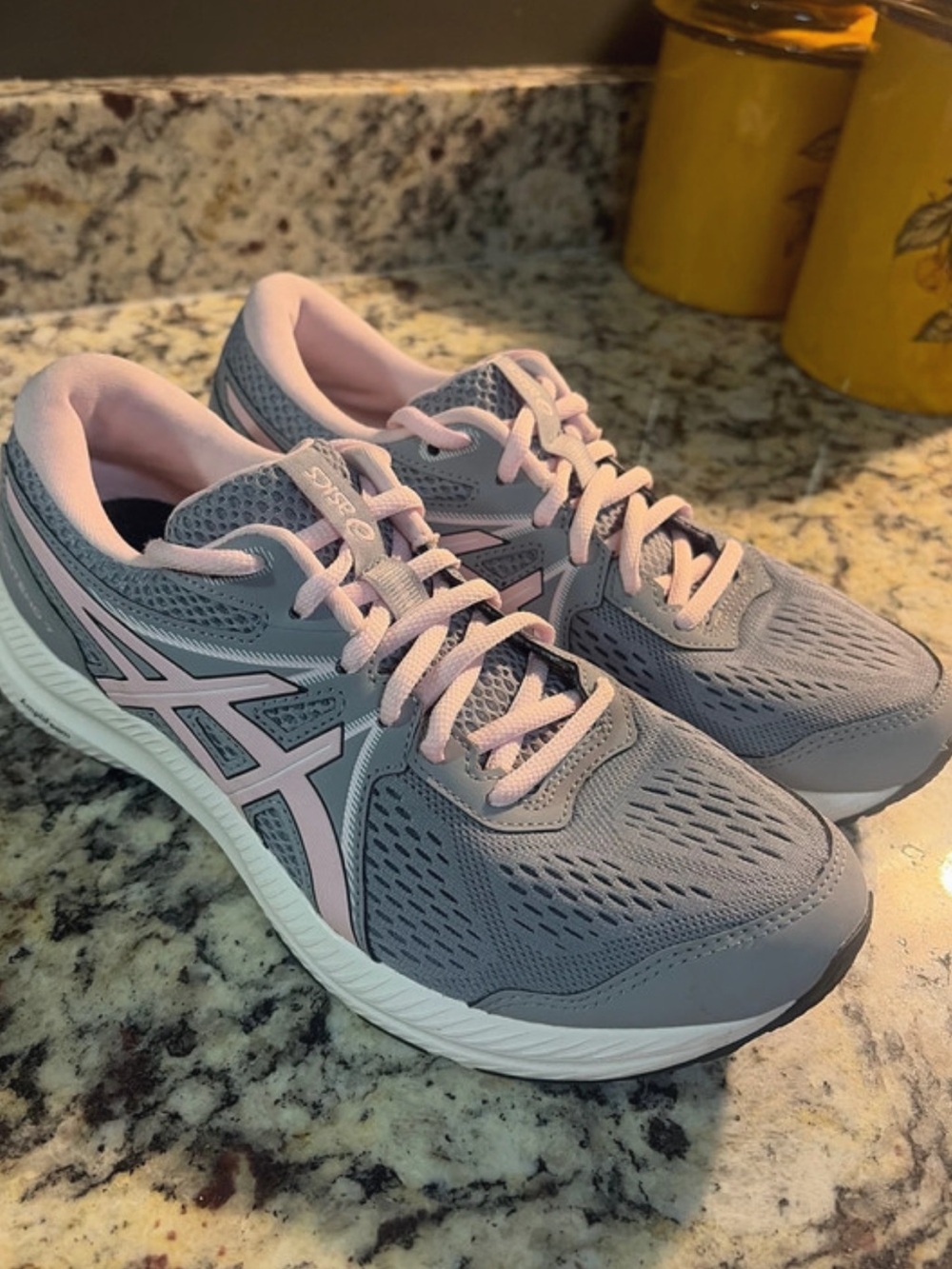 ASICS♦️GEL-CONTEND 7 RUNNING SHOE - Picture 2 of 16